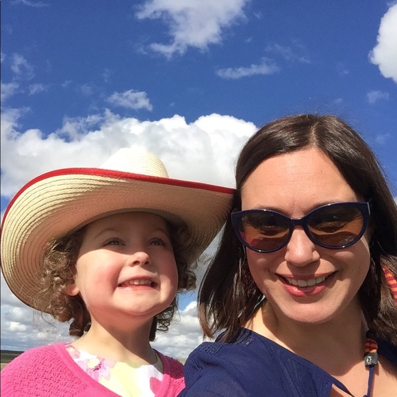 Meet your Posher, Magan - Picture 1 of 1